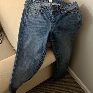 Ann Taylor Loft skinny jeans. Lightly worn. Size 4P Great condition